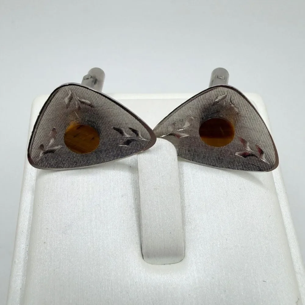 Vintage/Retro Tigers Eye and diamond cut leaf design silver tone cuff links!‎